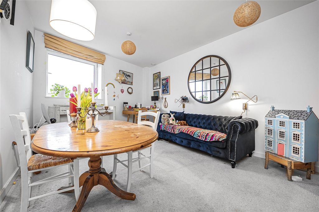 Property photo 3 of 23 Picture No. 04