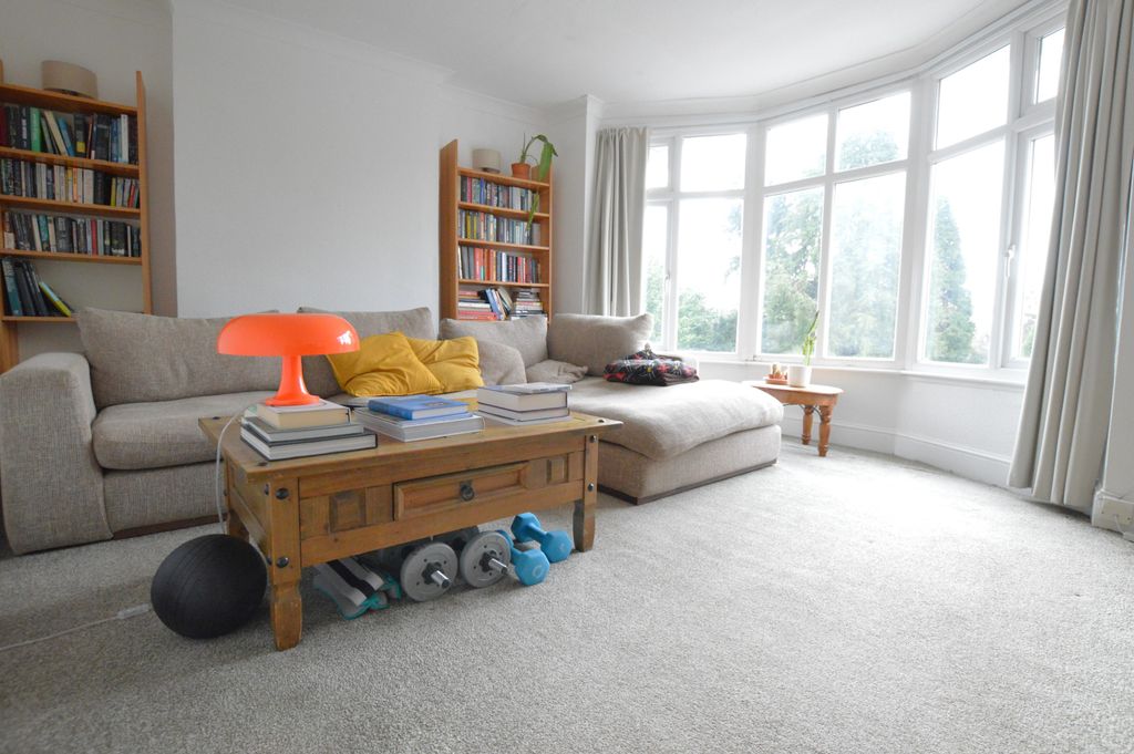 Property photo 2 of 5