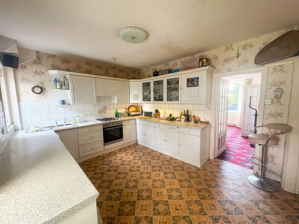 Property photo 2 of 13 Kitchen