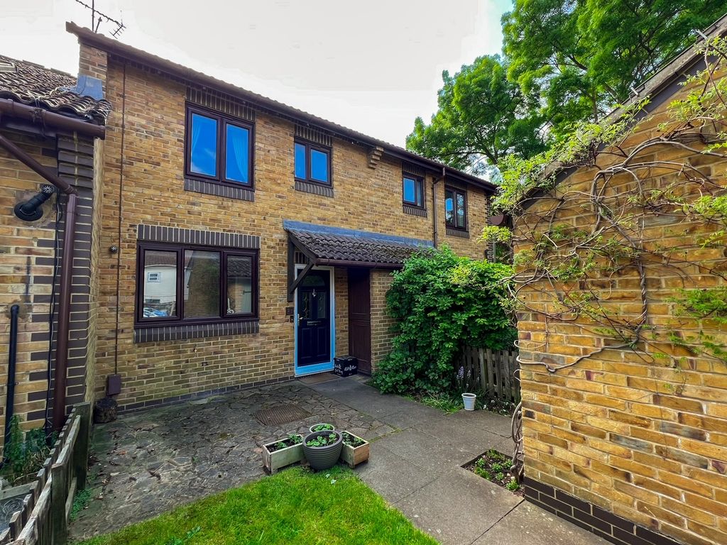 Property photo 3 of 34