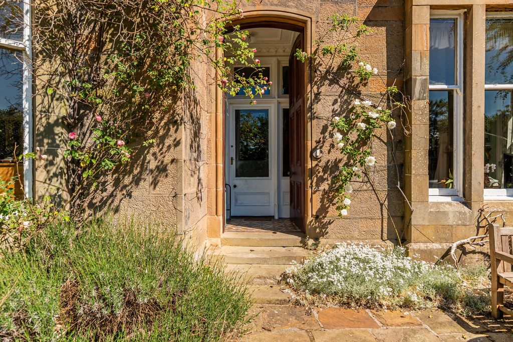 Property photo 2 of 57