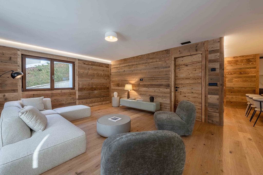 Property photo 1 of 12 Chamonix Apartment F