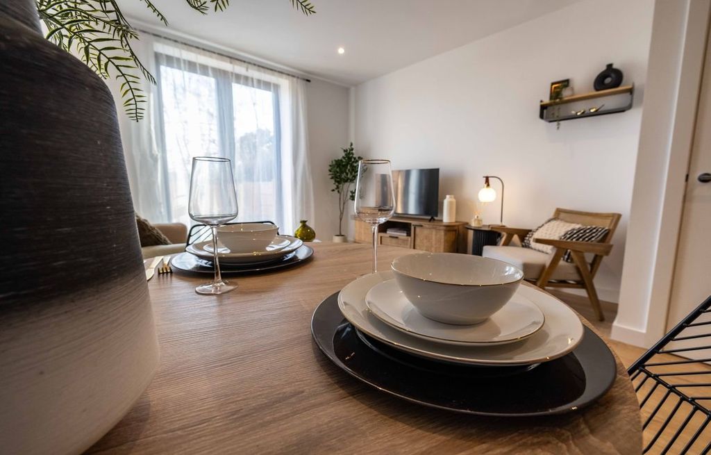 Property photo 3 of 9 Flat 10 Show Home