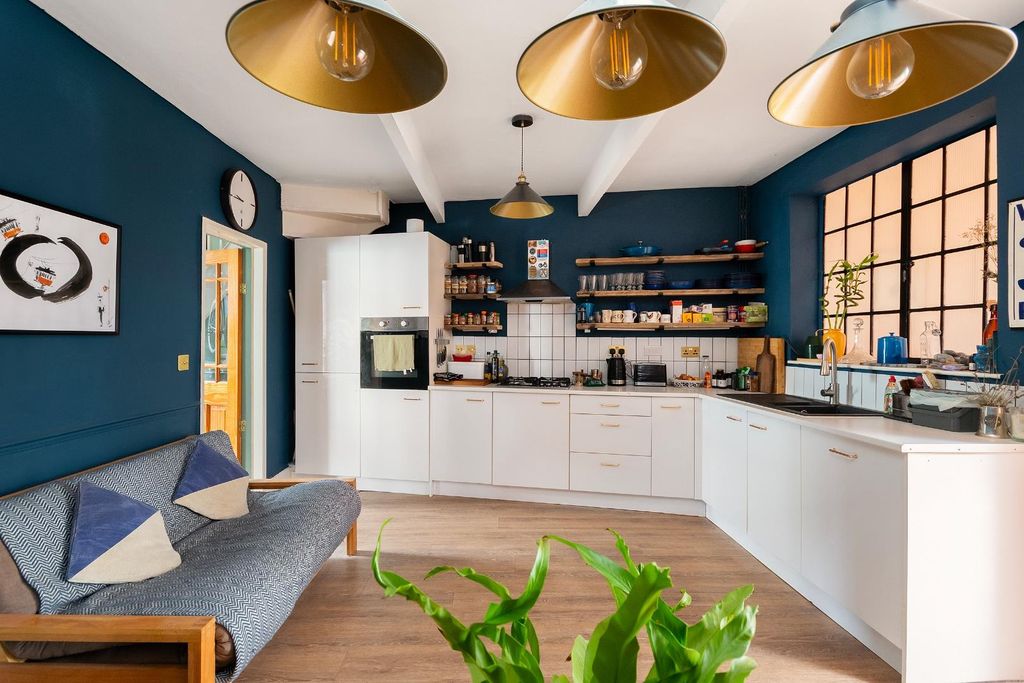 Property photo 1 of 30 1B7Rsg - Kitchen Diner A.Jpg