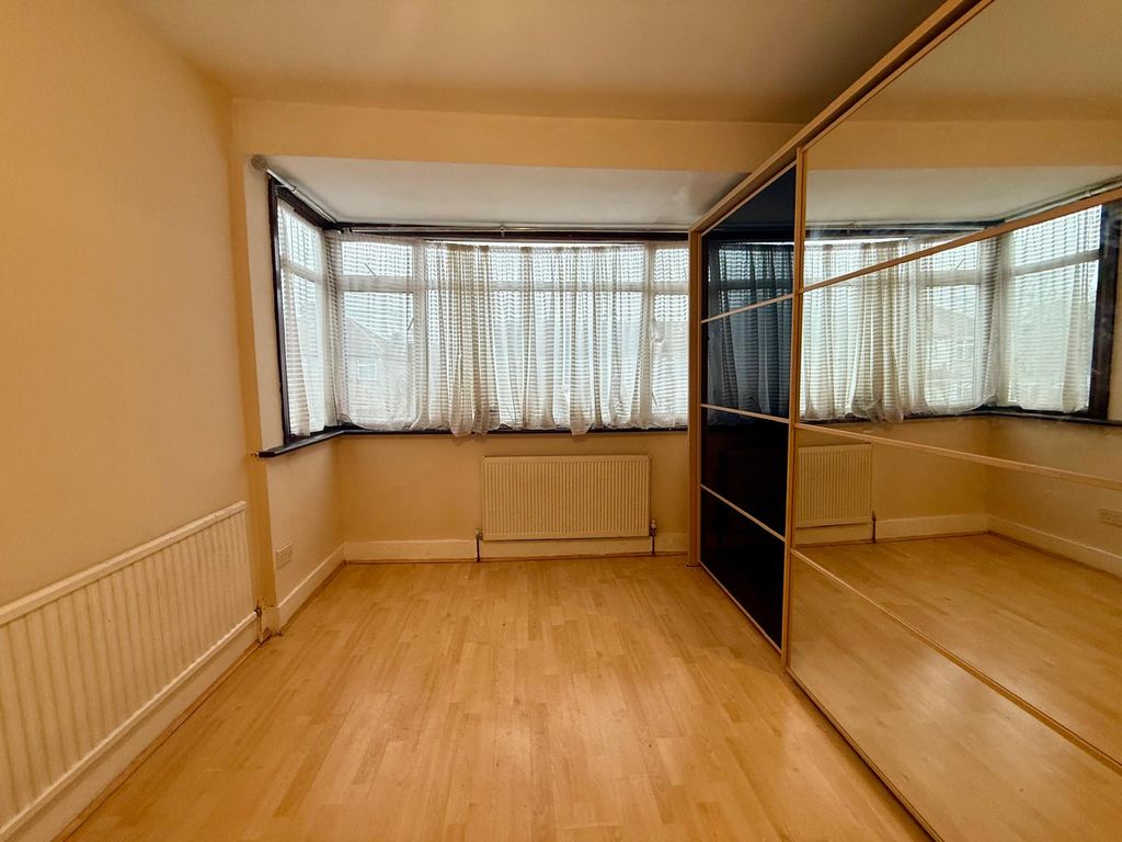 Property photo 3 of 4 Fhpv5848[1]