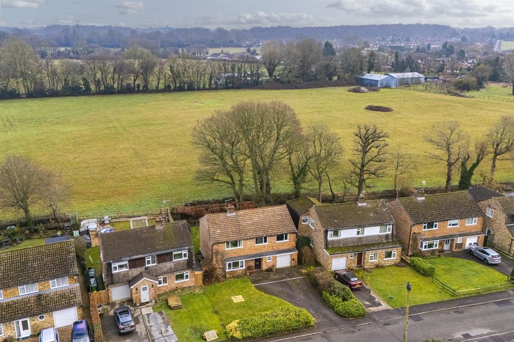 Property photo 3 of 15 276Adec6-7944-43A6-B8A3-31Bec81Dec0E.Jpg