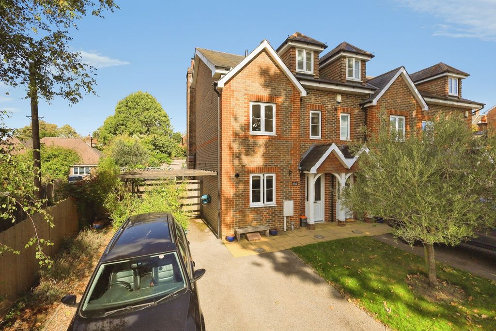 Property photo 1 of 18 Pbox-Img.Jpg