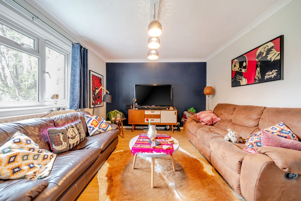 Property photo 1 of 16 Picture No. 09