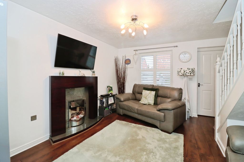 Property photo 2 of 15