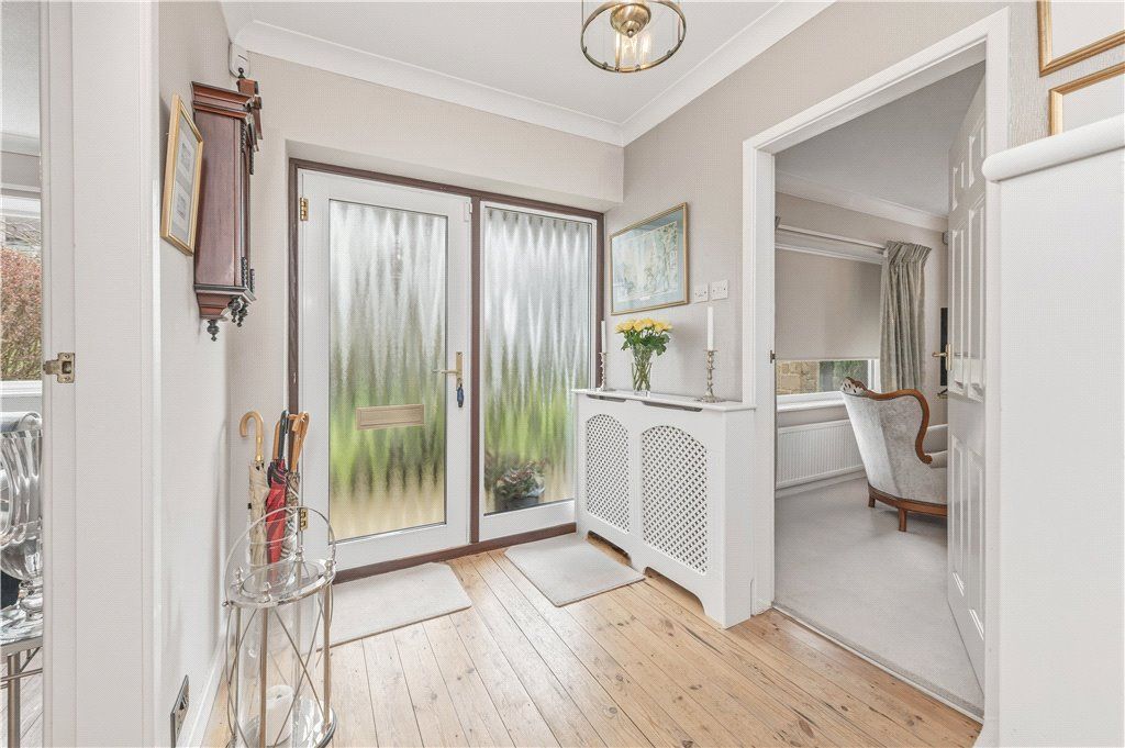 Property photo 3 of 27 Entrance Hallway