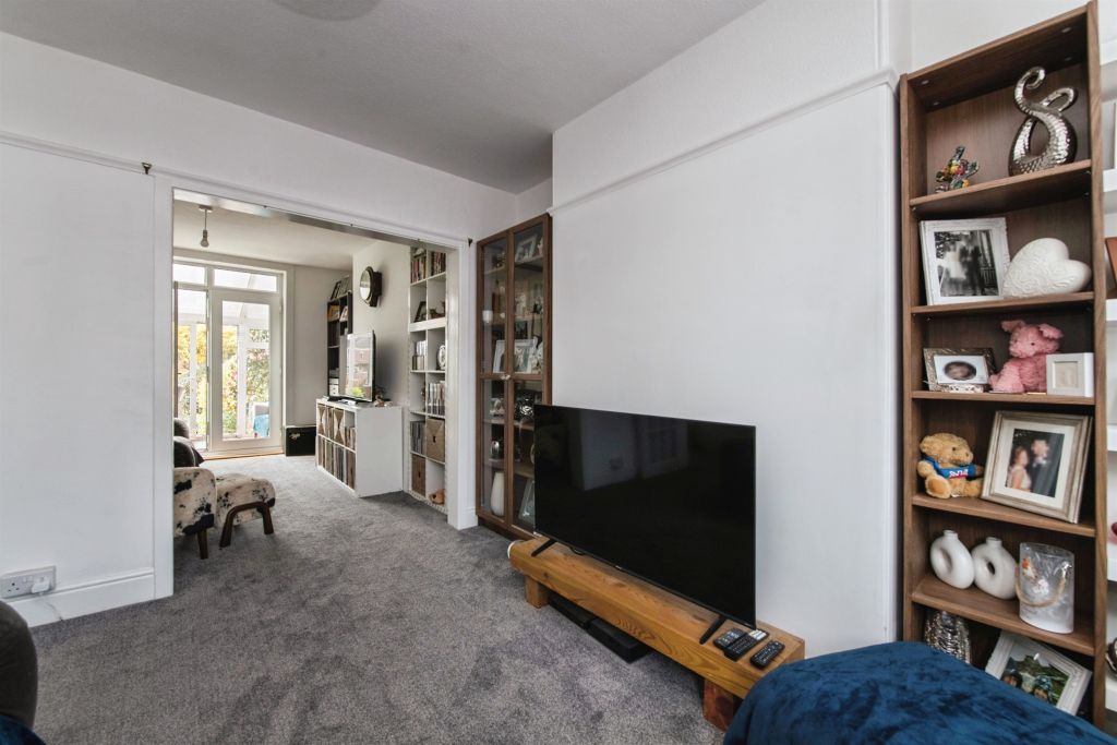 Property photo 3 of 13