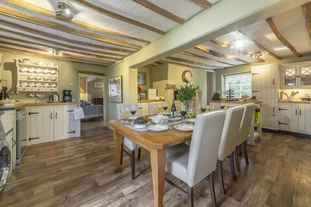 Property photo 2 of 24