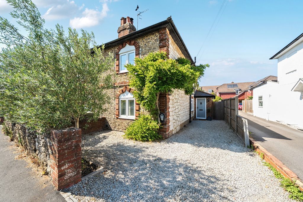 Property photo 1 of 15 1493029-1-6A54Fdd...