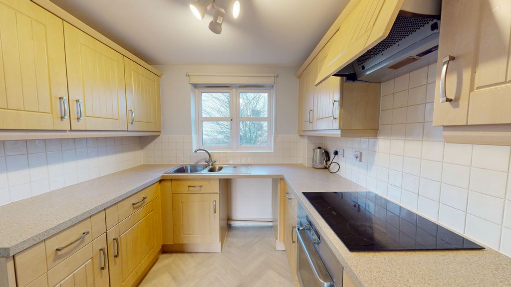 Property photo 3 of 10 12112025_102223