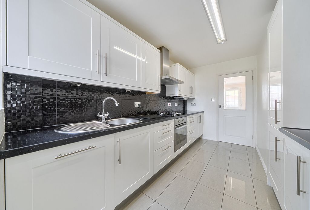 Property photo 3 of 10 1469669-4-6A1Dd71...