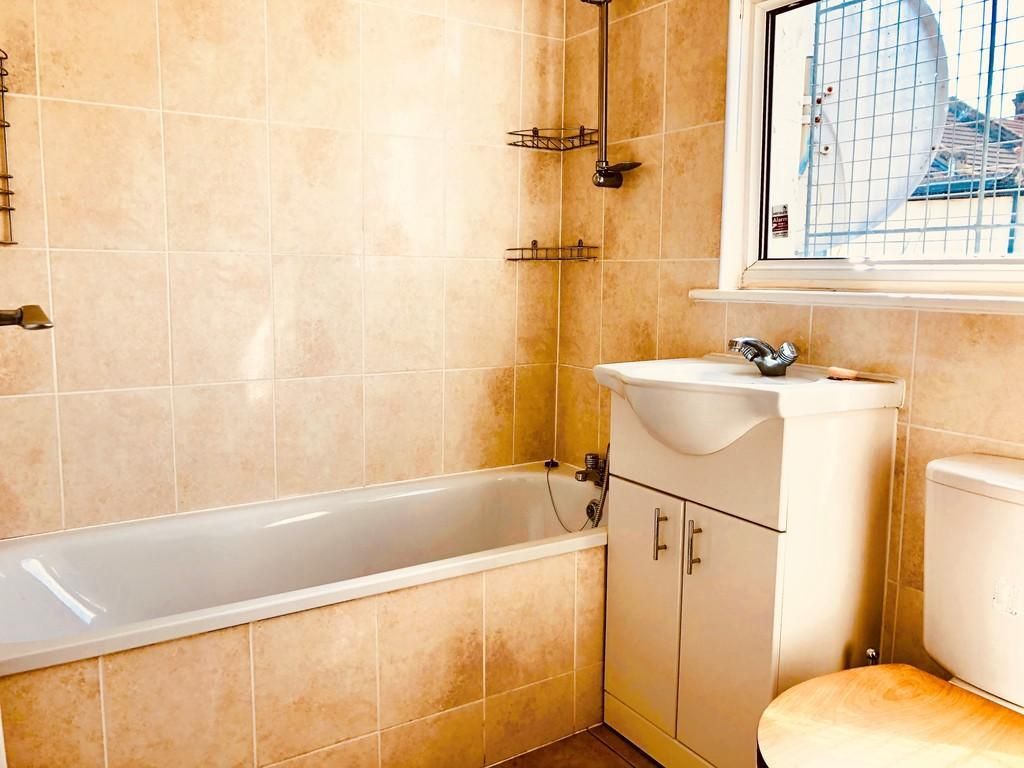 Property photo 3 of 5 1d8A2F09Aabd6A9E30F096147c8d101Cb07Bb1966A74F24197