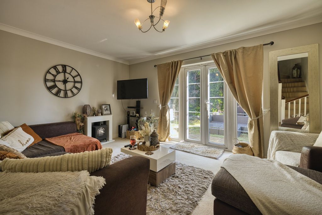 Property photo 2 of 12 Picture 2