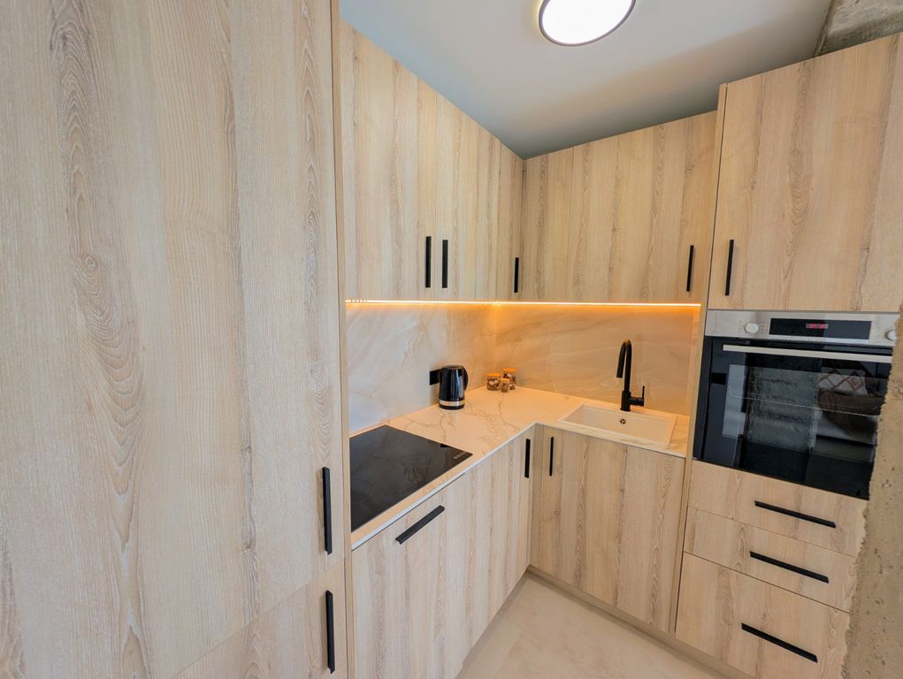 Property photo 2 of 24 Photo 1