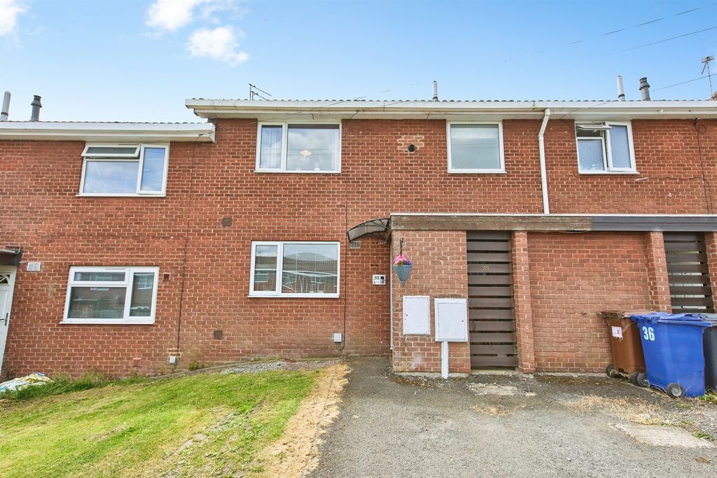 Property photo 2 of 24