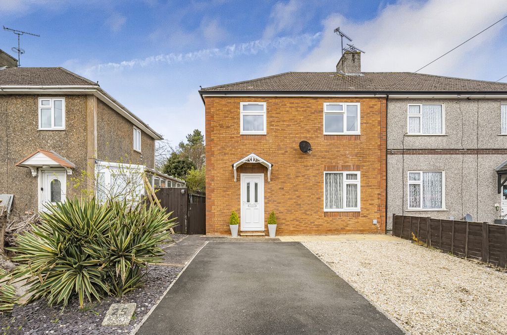 Property photo 1 of 18 110844216