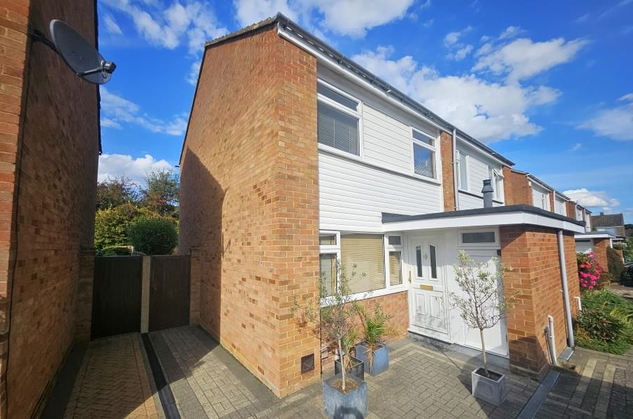 Property photo 1 of 12