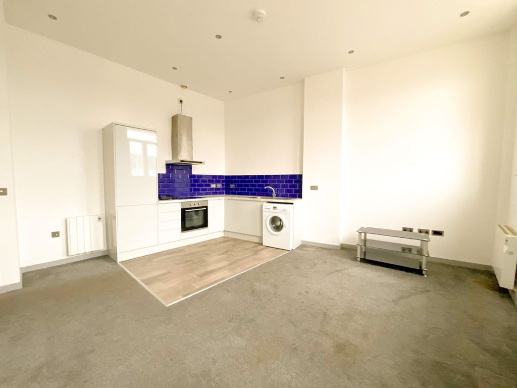Property photo 1 of 5