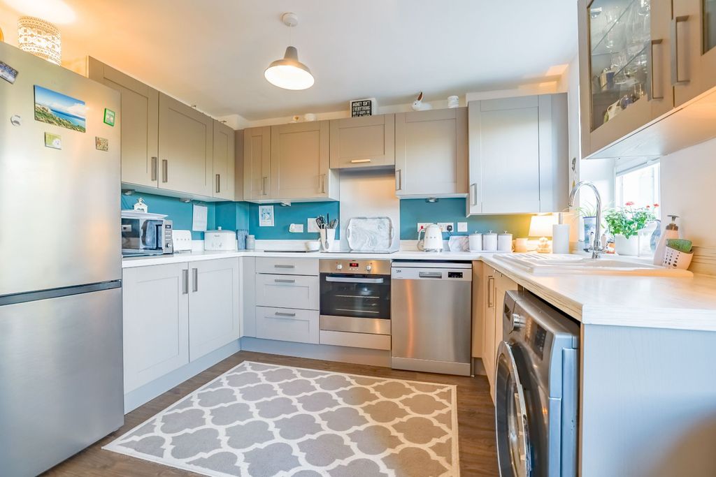 Property photo 3 of 14 Picture 3