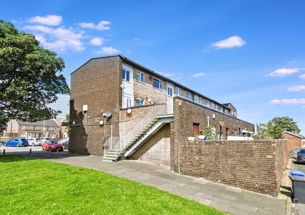 Property photo 1 of 5