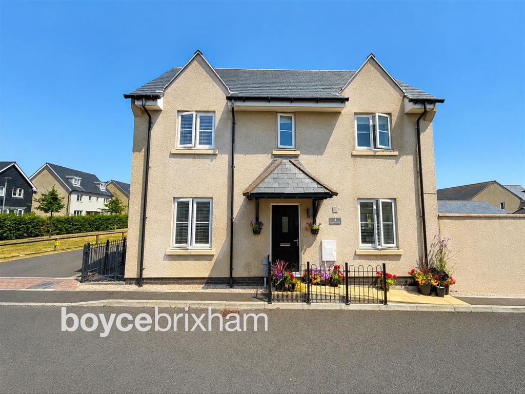 Property photo 1 of 18 Newwatermarkforonlinefront.Png
