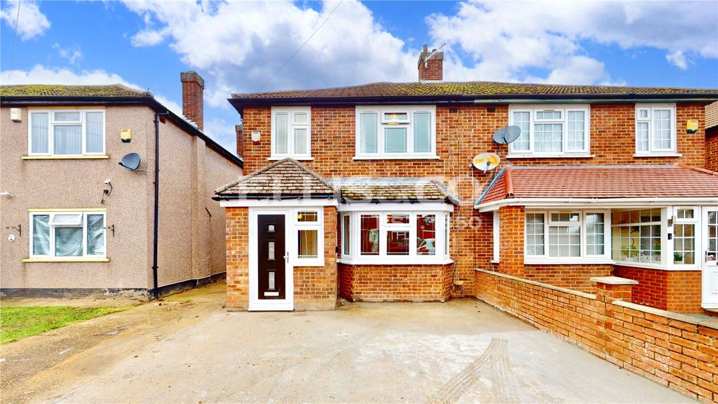 Property photo 1 of 33 Picture No. 04