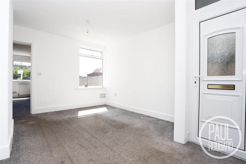 Property photo 3 of 13 Img_4008.Jpg