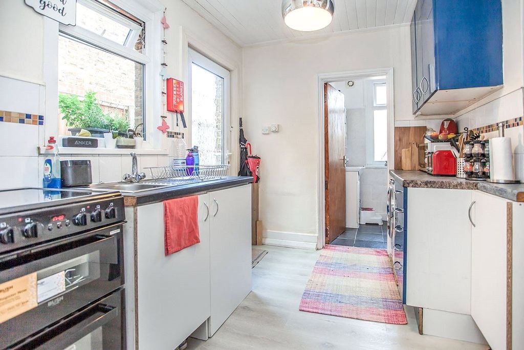 Property photo 1 of 6 Picture No. 09