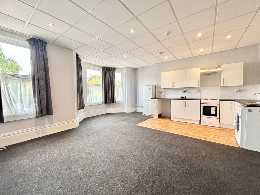 Property photo 2 of 9 Img_4844