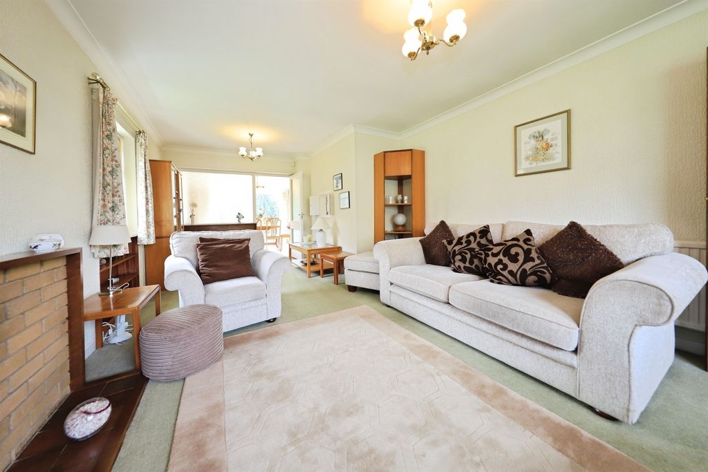 Property photo 3 of 17