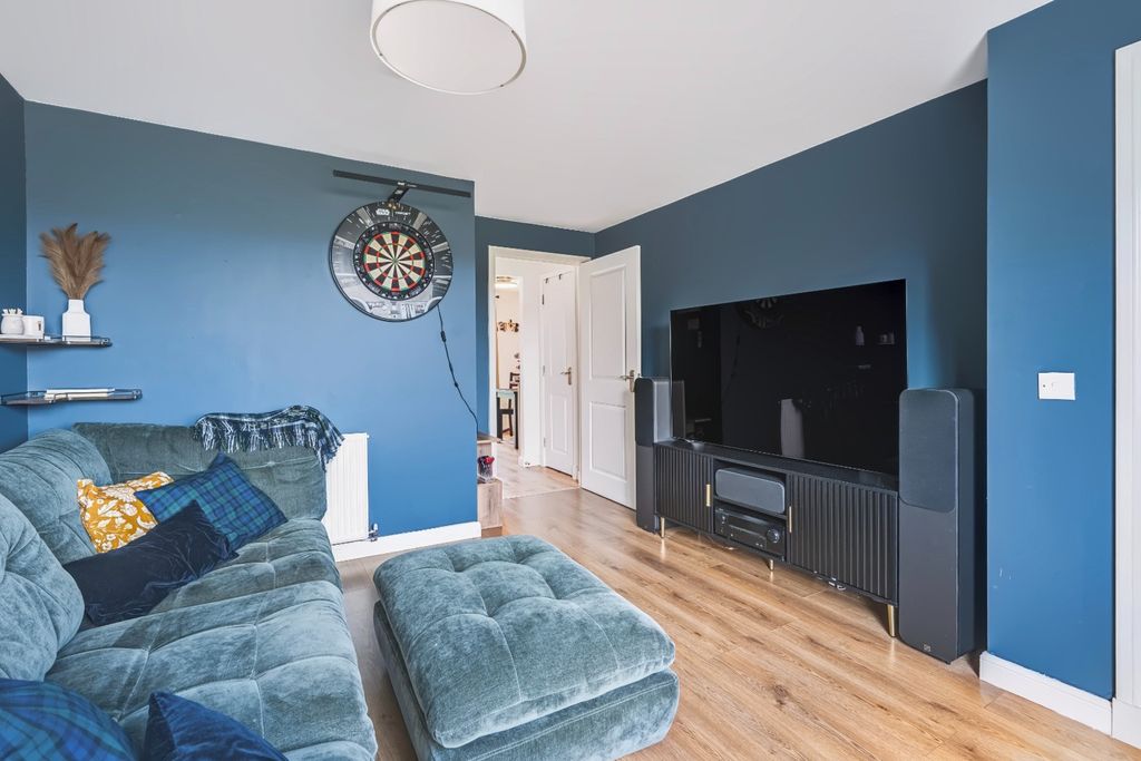 Property photo 3 of 26 5351555