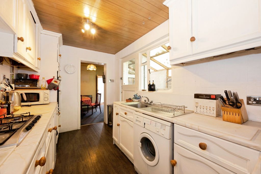 Property photo 3 of 12 Pbox-Img.Jpg