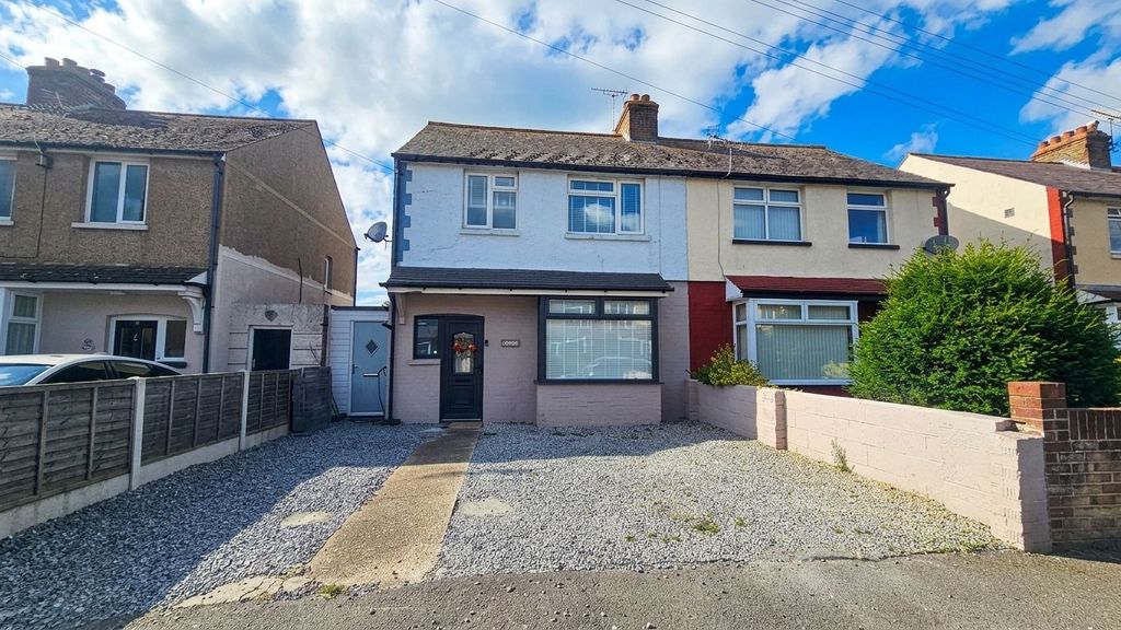 Property photo 1 of 32