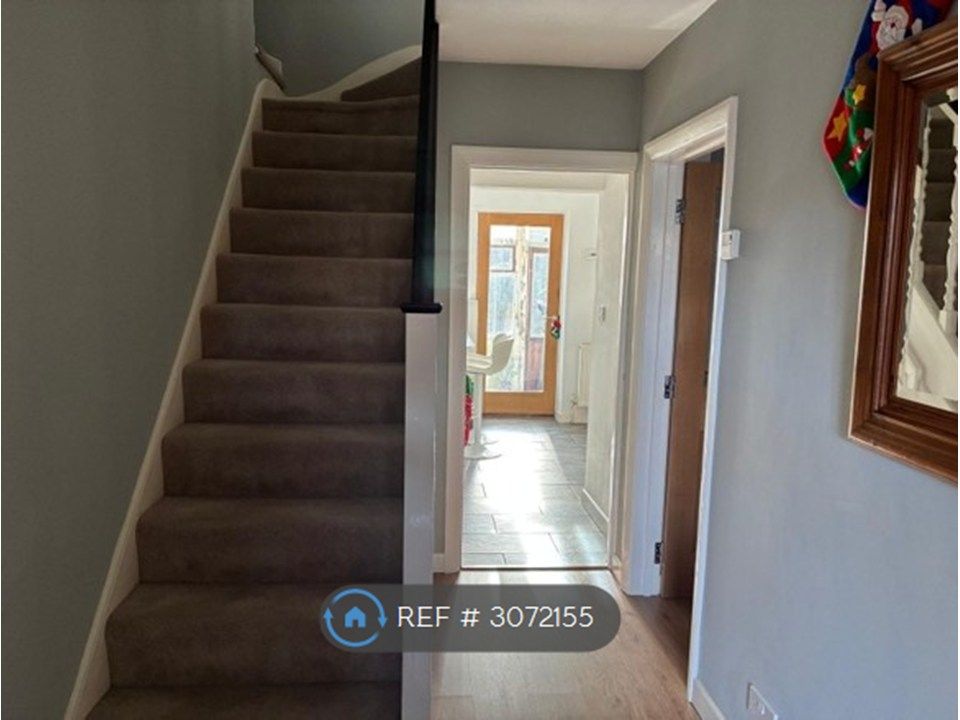 Property photo 2 of 24 Hall