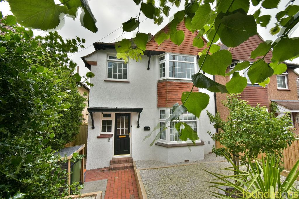 Property photo 1 of 20