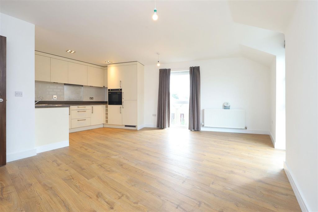 Property photo 2 of 10 25 Kingsmill Way (9) Copy.Jpg