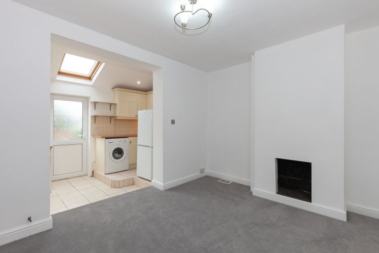 Property photo 3 of 11 238393