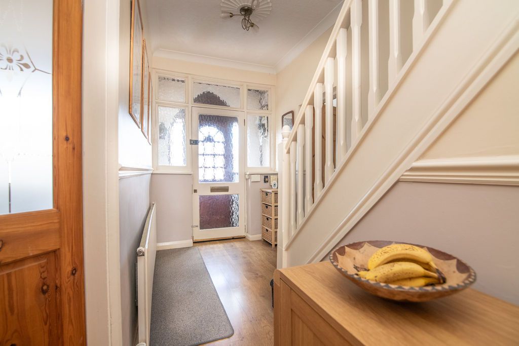 Property photo 3 of 32