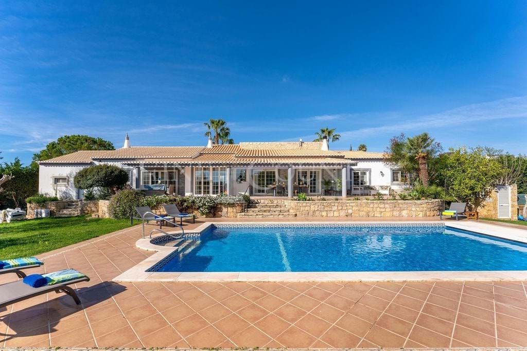 Property photo 1 of 30