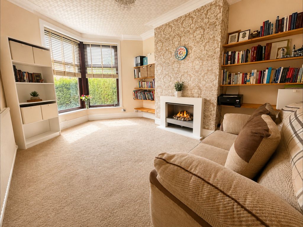 Property photo 2 of 18
