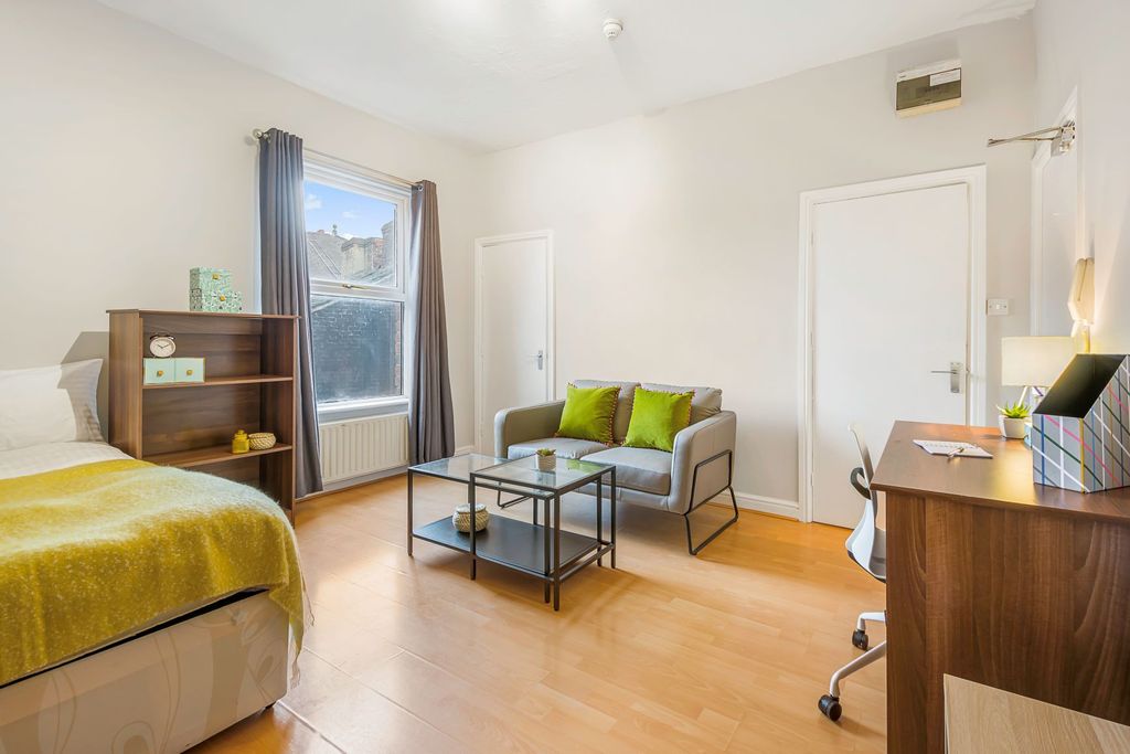 Property photo 2 of 4 Property Photo