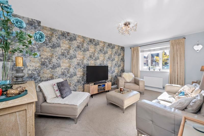 Property photo 2 of 21 Sitting Room