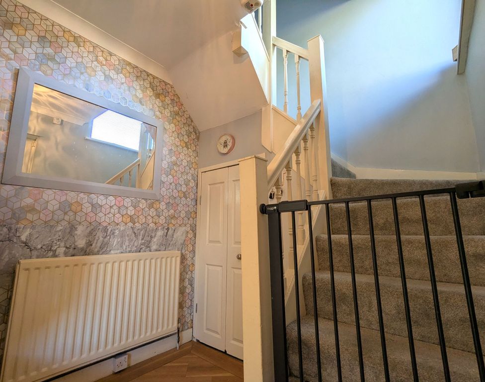 Property photo 2 of 16 Photograph 2