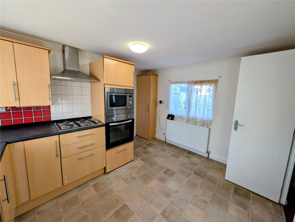 Property photo 3 of 10 Picture No. 01