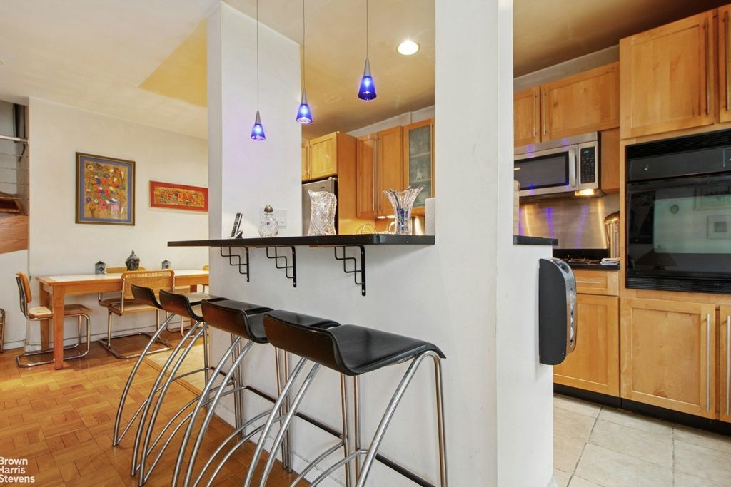 Property photo 3 of 12 <Alttext/>