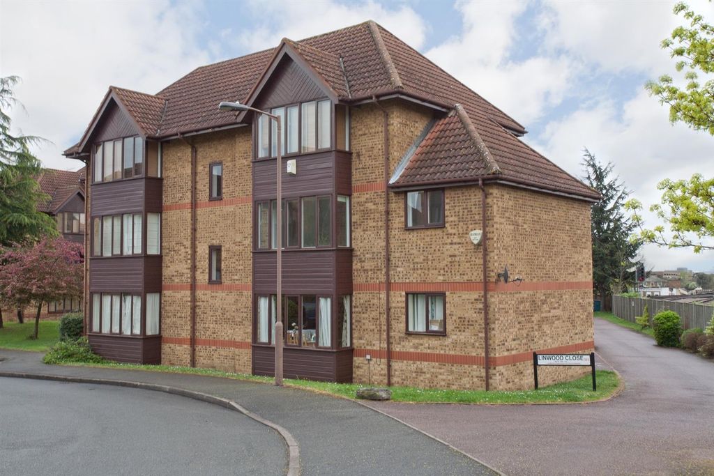 Property photo 3 of 8